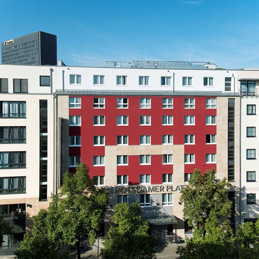undefined NH Berlin Potsdamer Platz 3