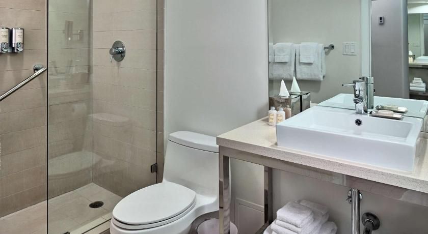 Sonesta Fort Lauderdale Beach Deluxe Ocean King 5