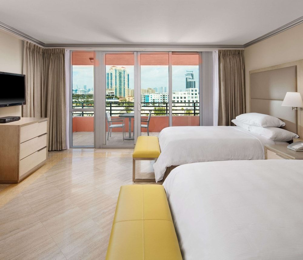 Studio, 2 Double Beds, City View