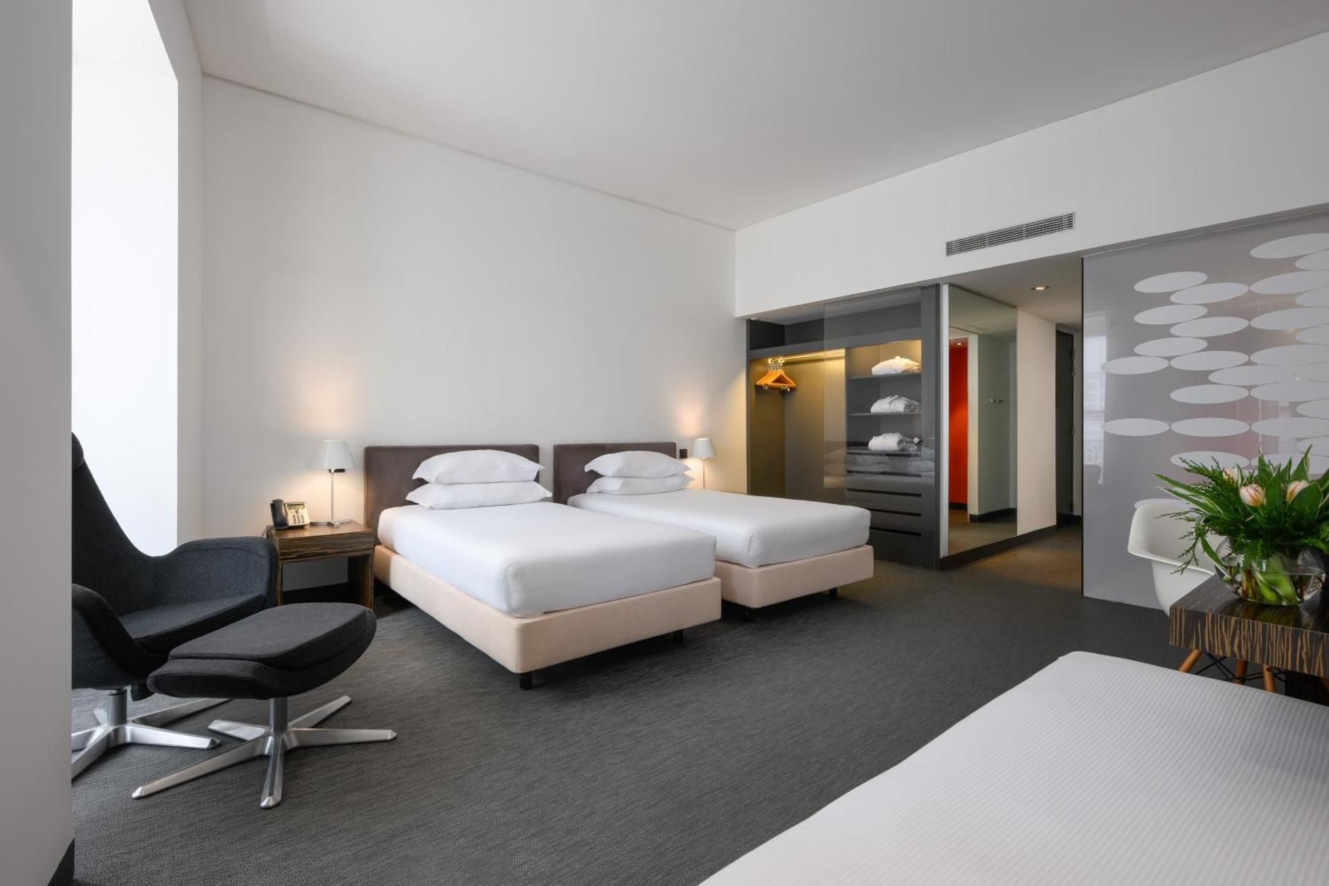 Deluxe Twin Room Uptown