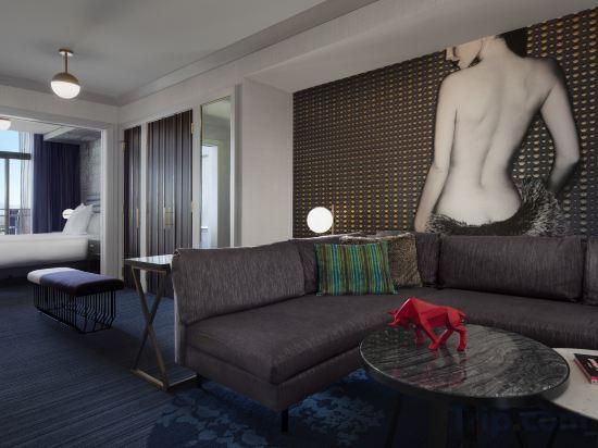 Terrace One-Bedroom Suite Fountain View King