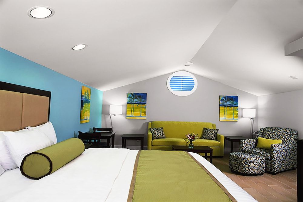 Silver Palms Inn Sensational Silver Suite