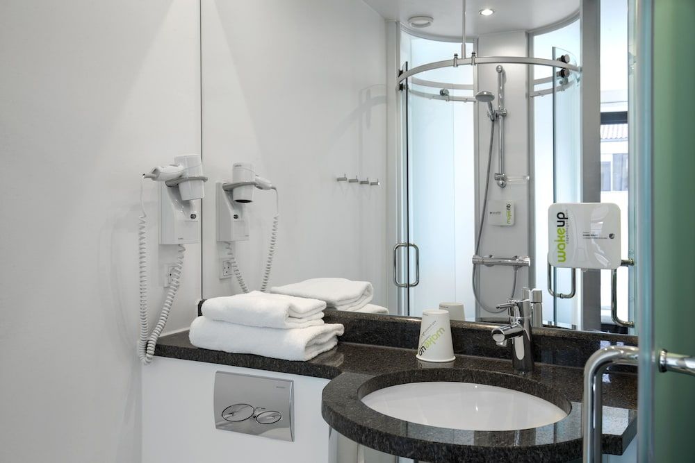 undefined Wakeup Copenhagen Carsten Niebuhrs Gade 8