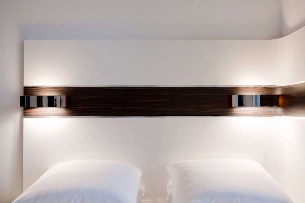 undefined Wakeup Copenhagen Carsten Niebuhrs Gade 6