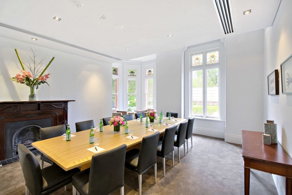 undefined Seasons Heritage Melbourne 8