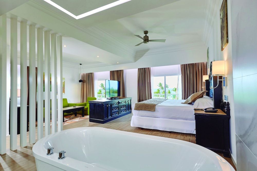 Suite, Ocean View (B2C-US)
