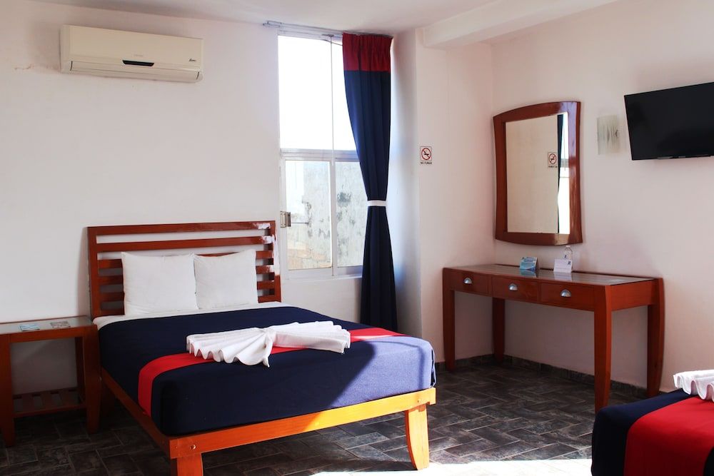 Hotel Soberanis Standard Room, 2 Double Beds 18