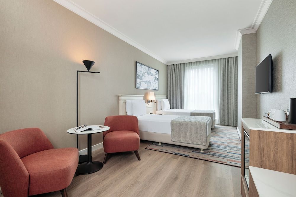 Elite World Comfy Istanbul Taksim Trendy Room with 2 Single Beds 2