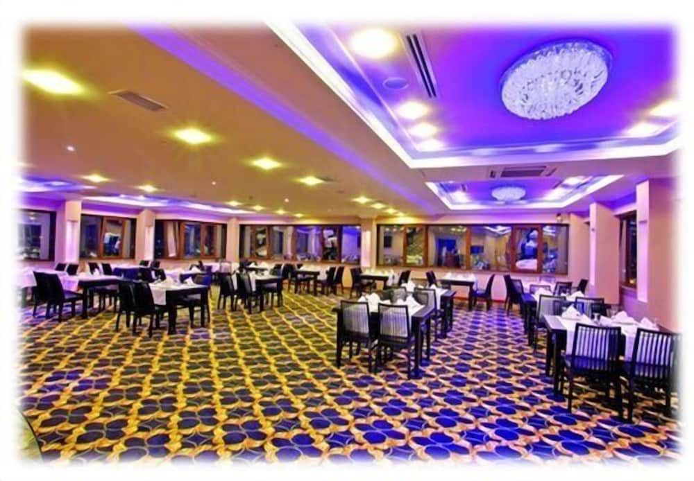 undefined The City Hotel 10