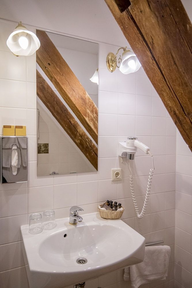 Gutenbergs Hotel Basic Double Room 3