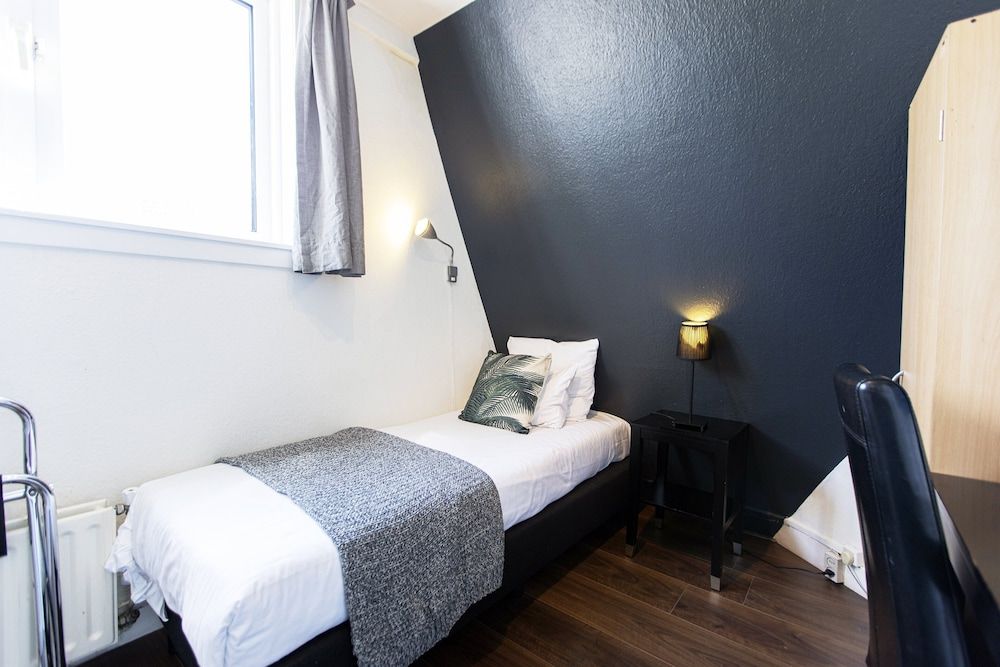 undefined Quentin England Hotel 2