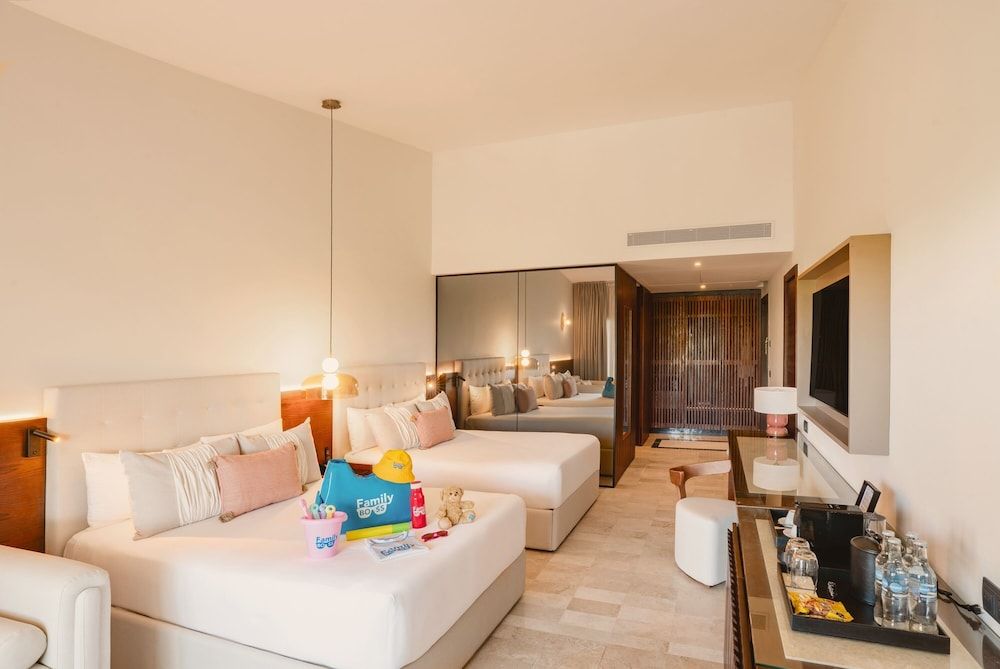 Grand Palladium Kantenah Resort & Spa All Inclusive Family Selection Junior Suite Garden View 5