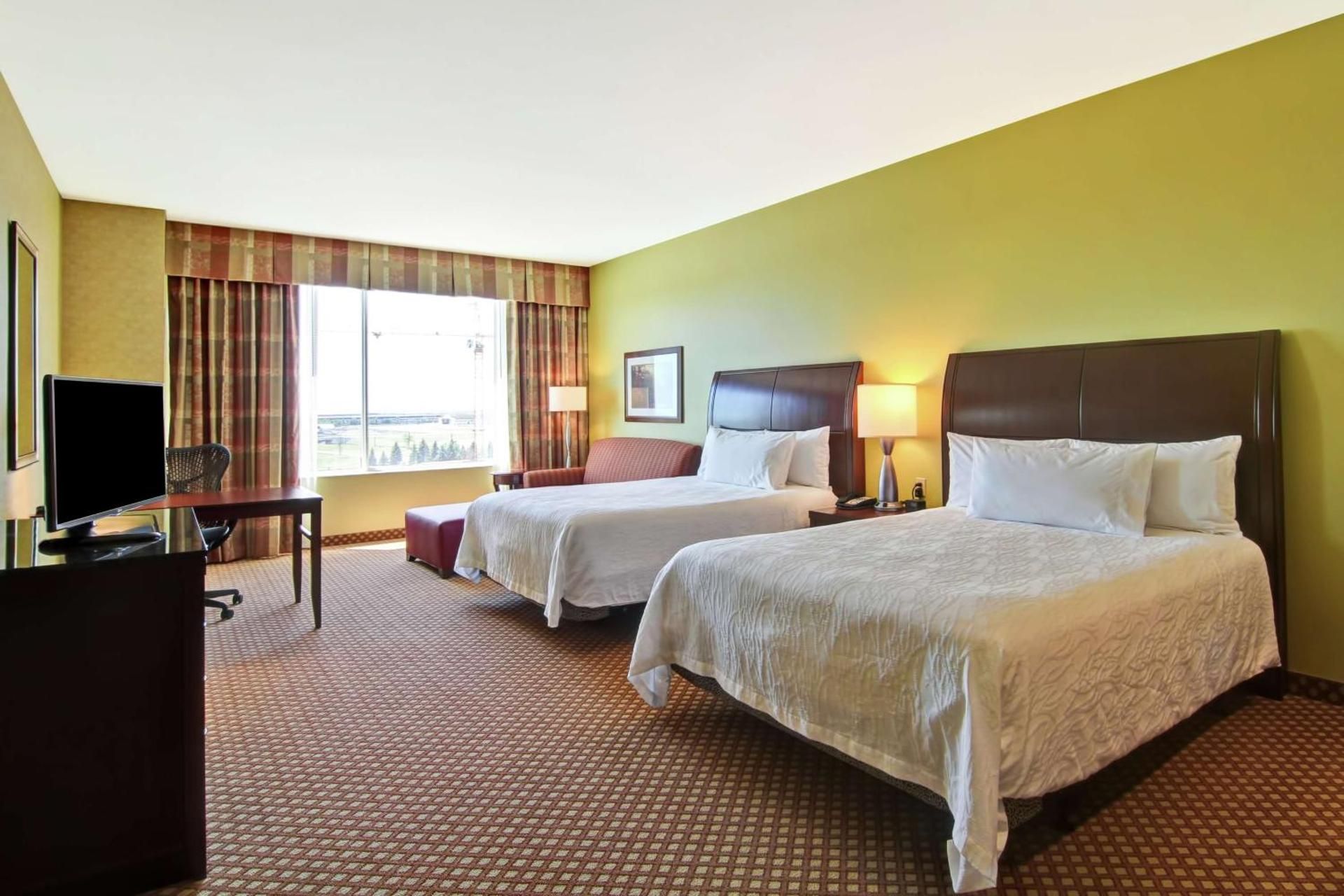 undefined Hilton Garden Inn Ottawa Airport 9