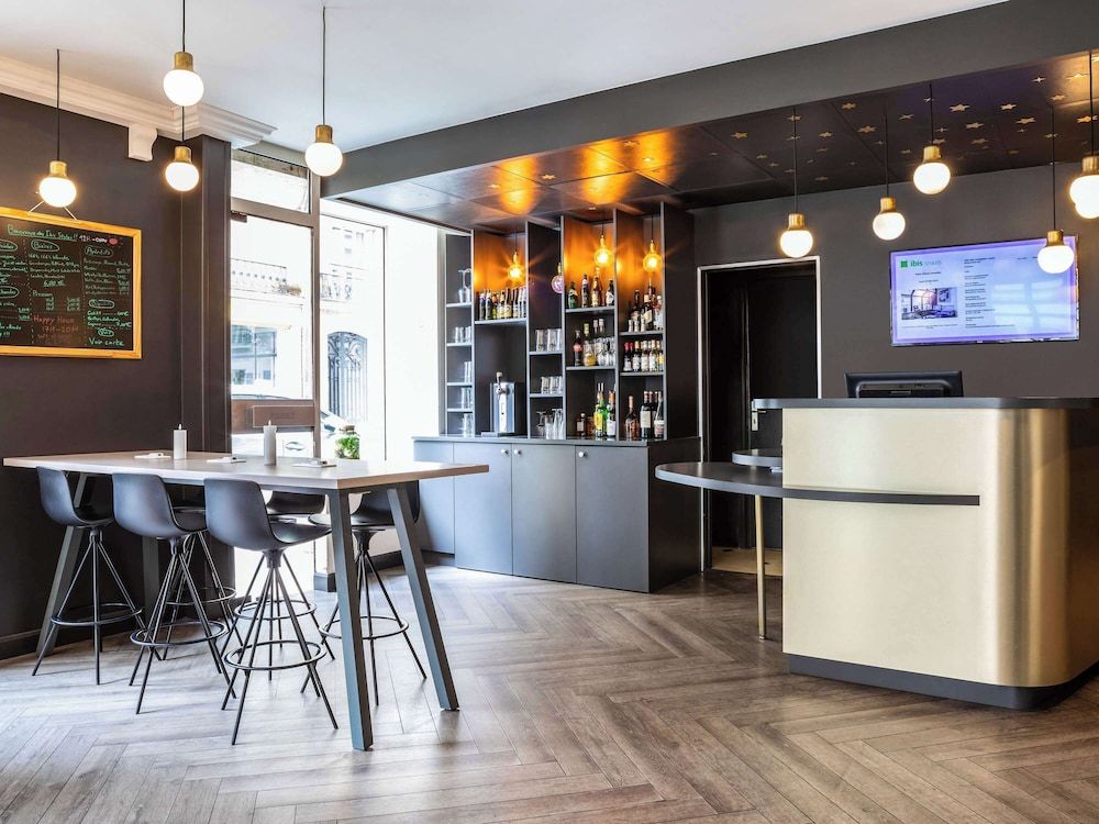 undefined ibis Styles Paris 15 Lecourbe 7