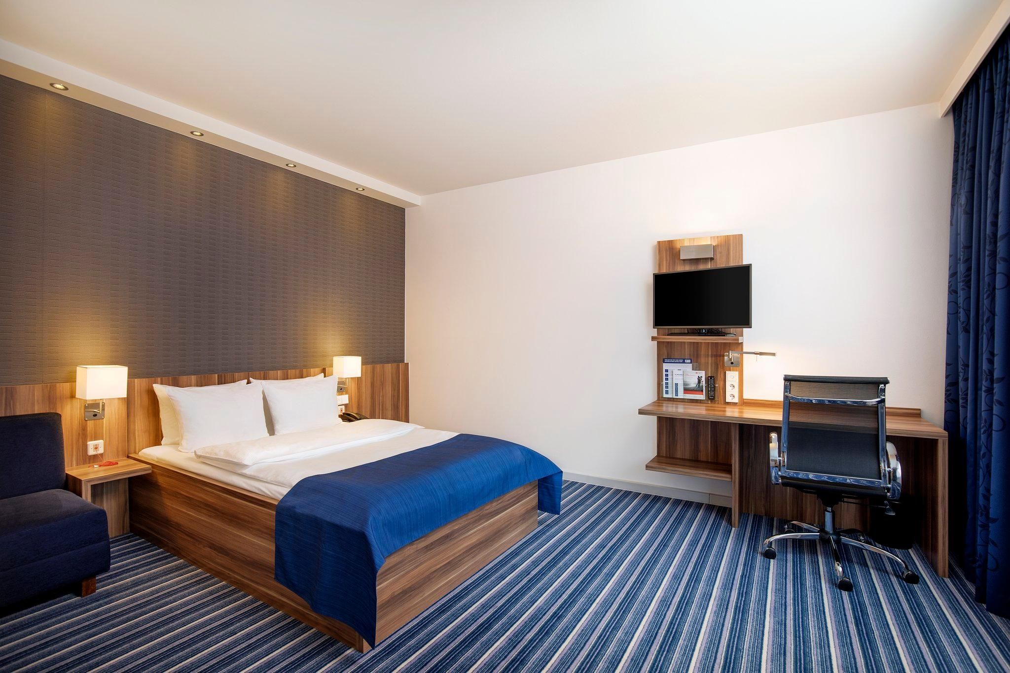 1 Bedroom Wheelchair Accessible Non-Smoking
