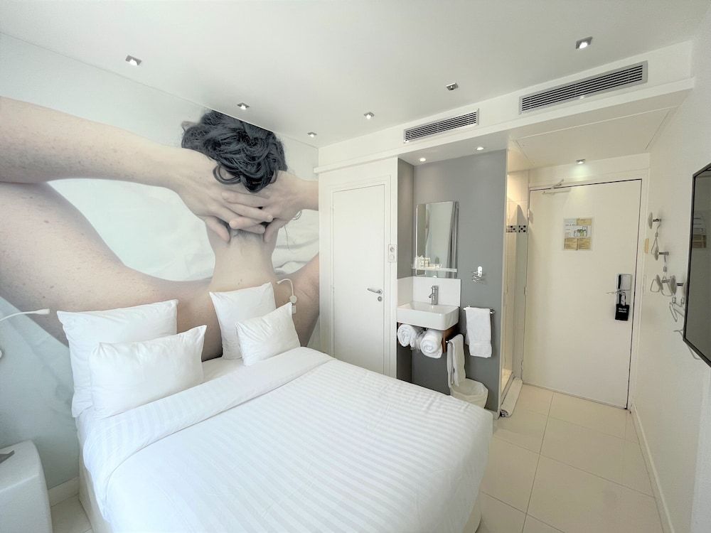 BLC Design Hotel Classic Double Room 4