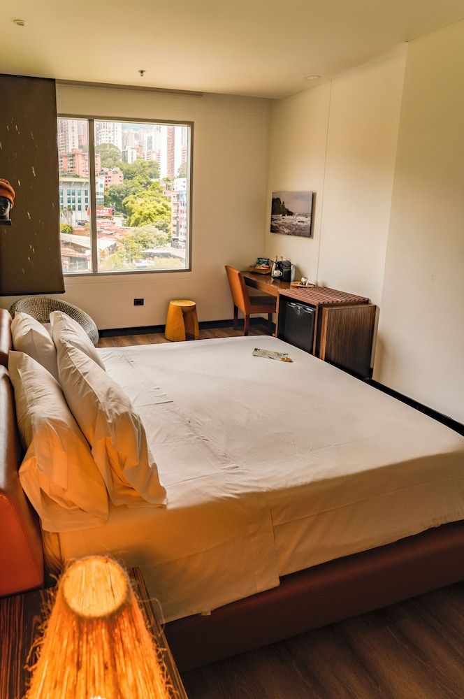 Diez Hotel Categoria Colombia Superior Room, 1 Queen Bed 3