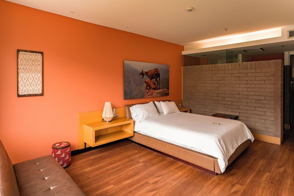 Deluxe Room, 1 Queen Bed
