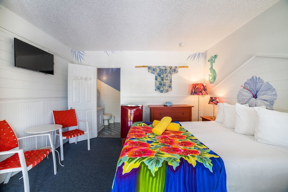 Ibis Bay Beach Resort Queen Bed Courtyard 2nd floor 5