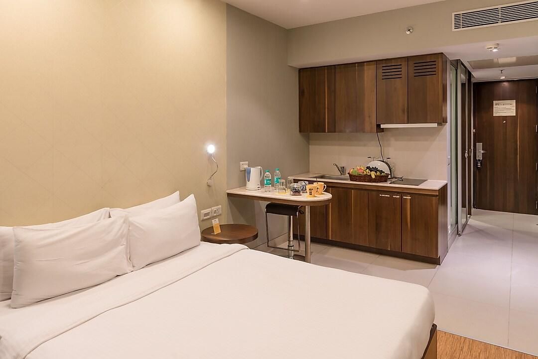 One Bedroom Apartment