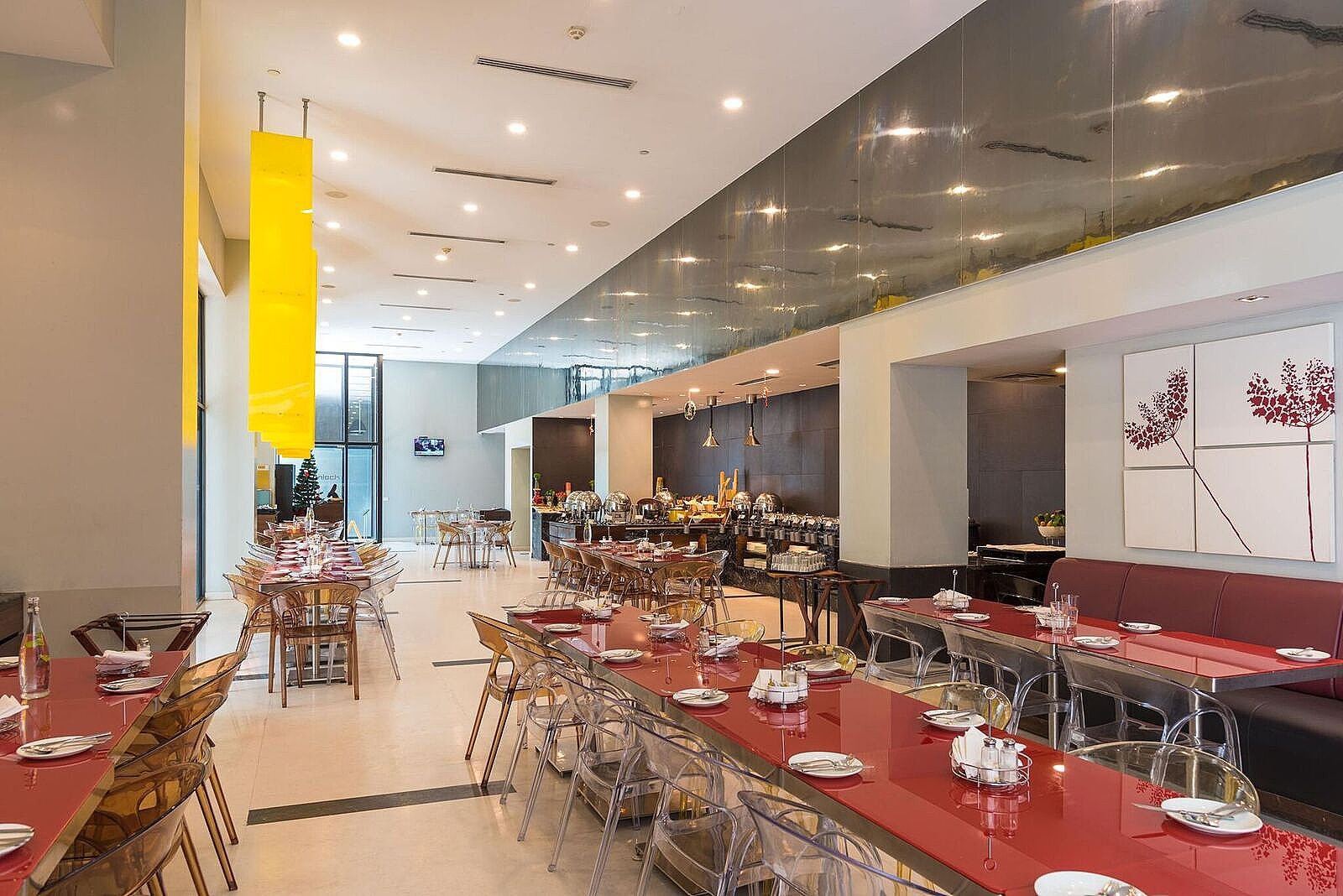 Food & Dining
