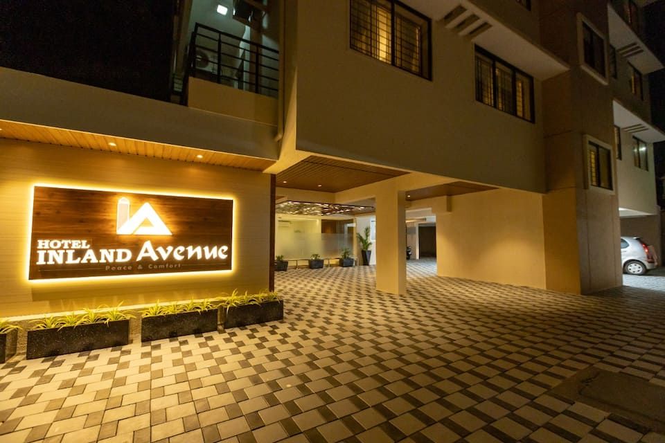 undefined Hotel Inland Avenue 7
