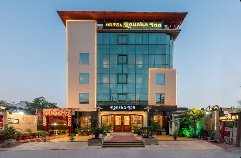 undefined Hotel Rousha Inn