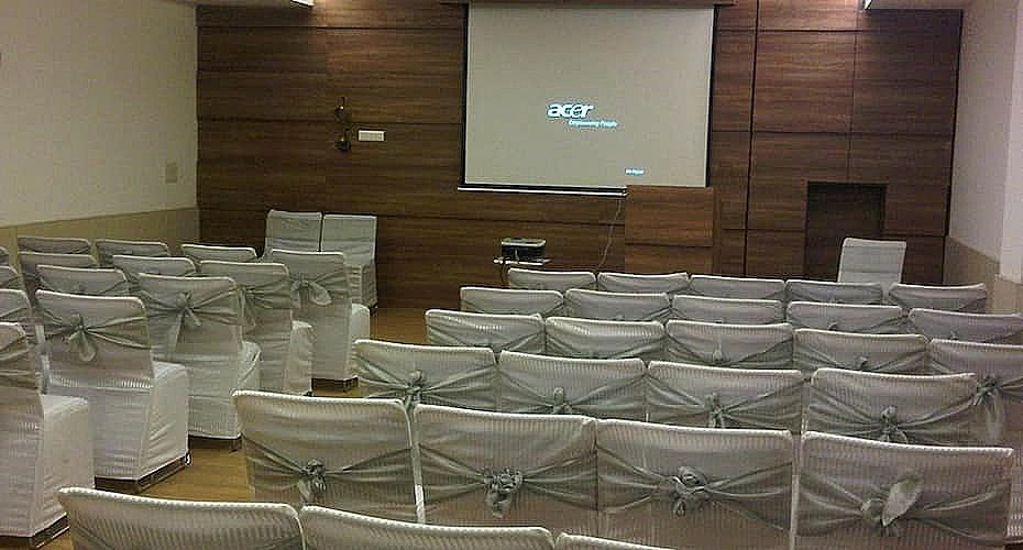 undefined Hotel Twin Tree 5