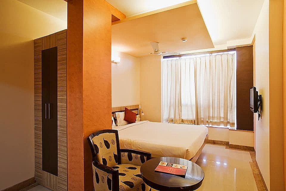 Hotel Apex Intercontinental Deluxe Room 7
