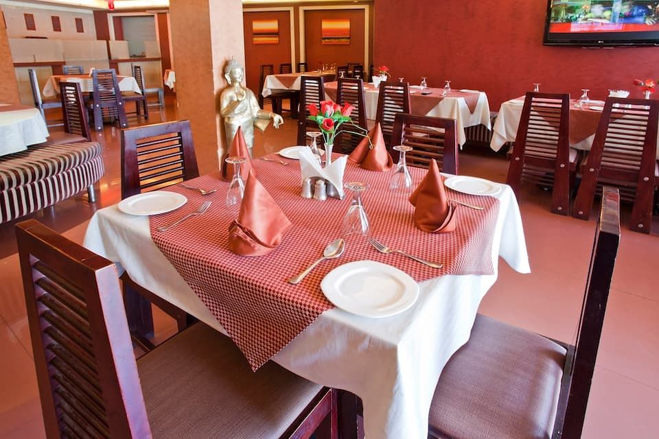 undefined Hotel Apex Intercontinental 4