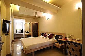 Hotel Apex Intercontinental Double Room 8