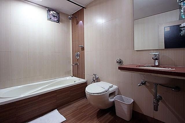 Hotel Apex Intercontinental Deluxe Room 3