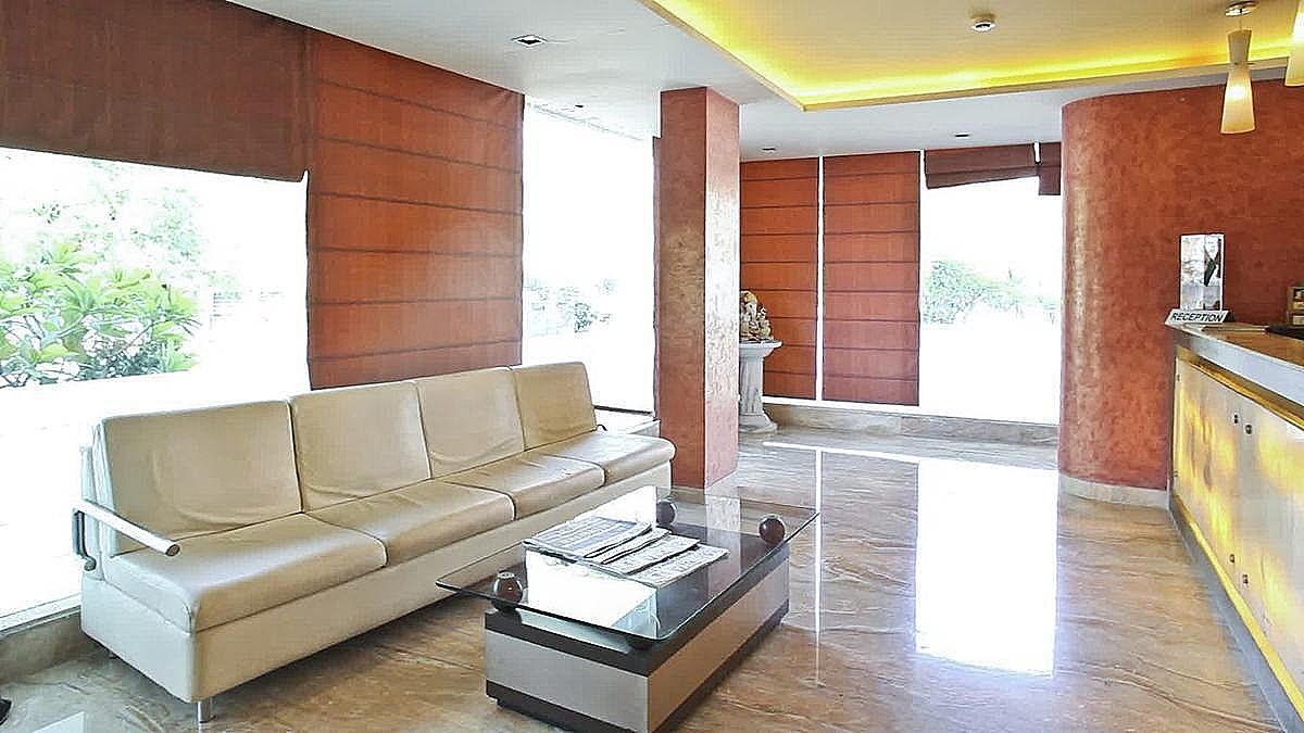 undefined Hotel Apex Intercontinental 3