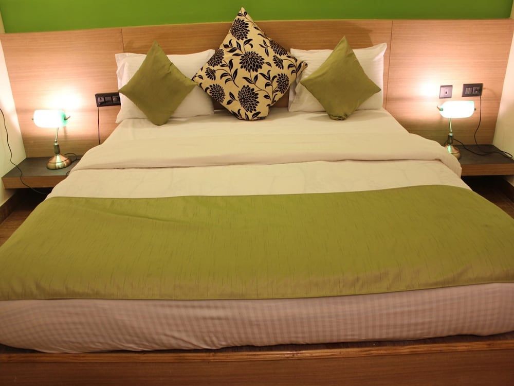 undefined Arama Suites 10