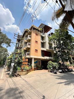undefined Arama Suites 6