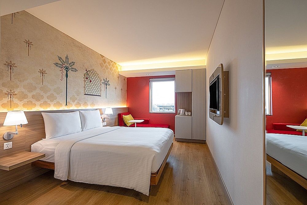 Standard Room, 1 Queen Bed