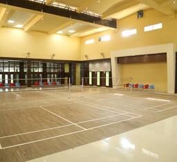 The Club Deluxe Suite 4