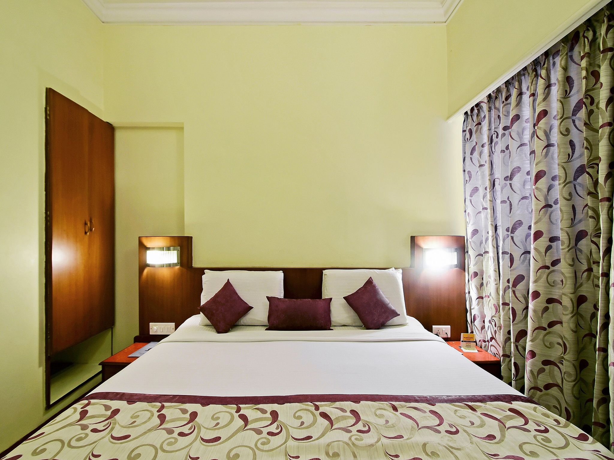 Hotel Maurya Palace AC Room 6