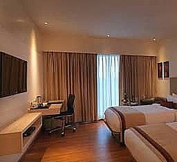 Spree Shivai Hotel Pimpri Chinchwad Superior Room Twin Beds 10