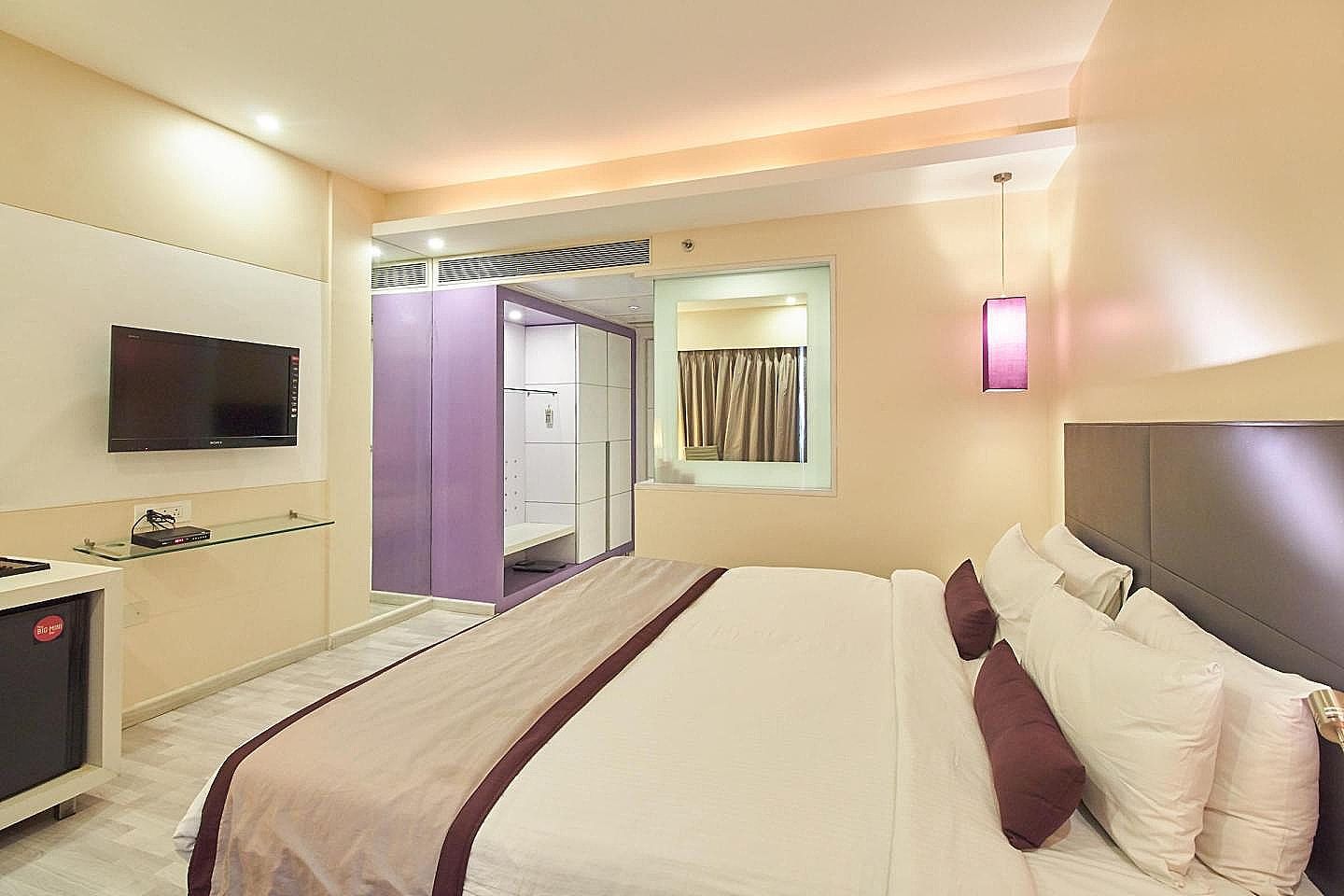 Deluxe King Bed Room