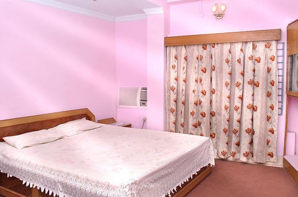 Standard Suite, 2 Double Beds, Smoking