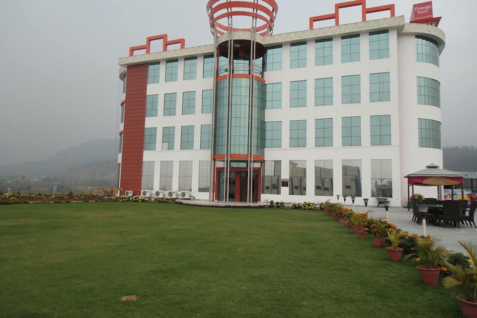 undefined Orange Resort 8