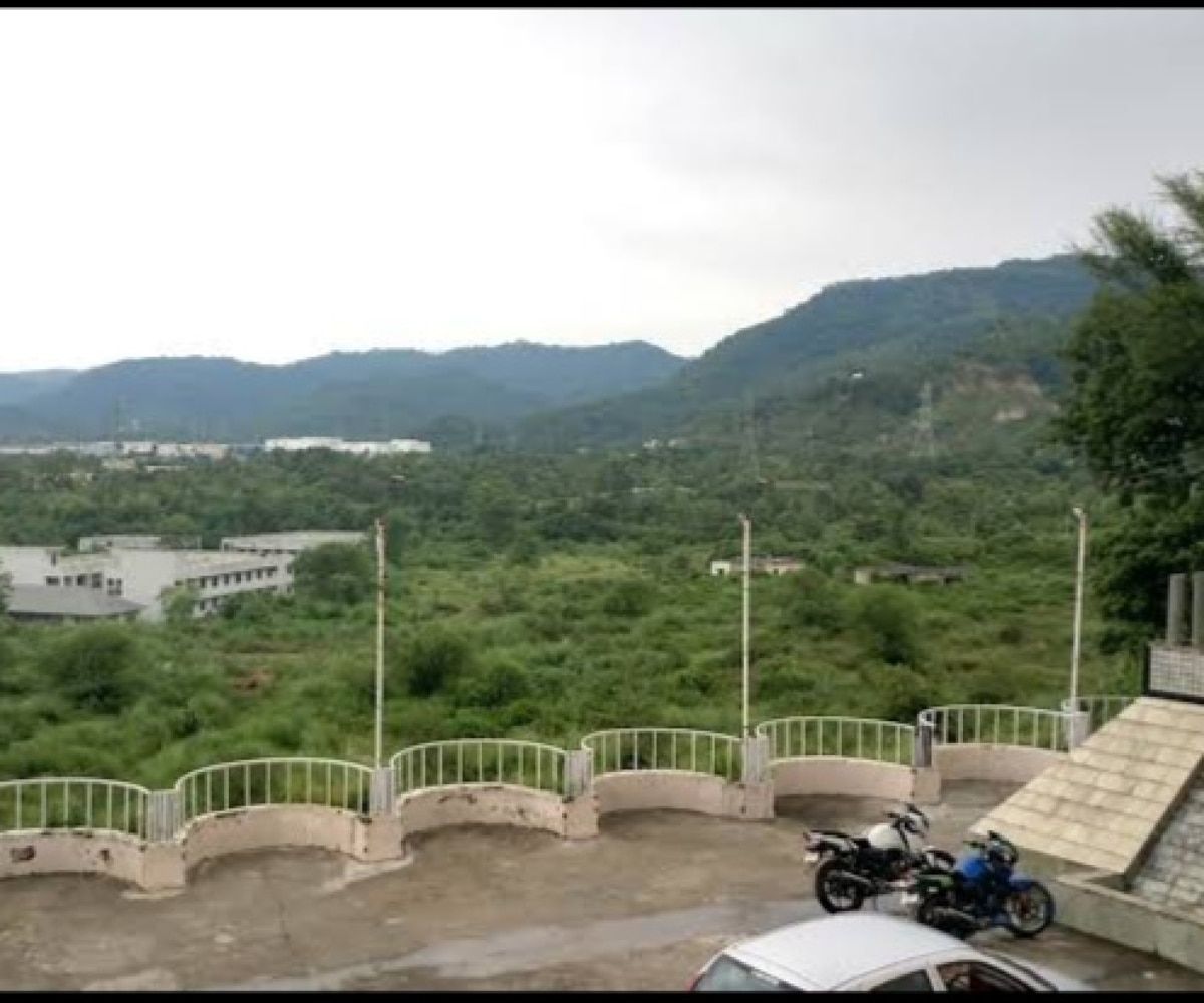 Orange Resort Deluxe