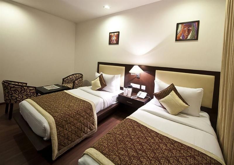 Hotel Royal Orchid, Jaipur Premium Plunge Pool King Room with bath tub 6
