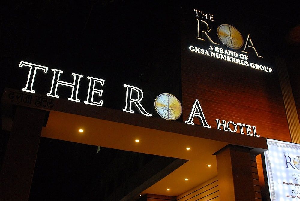 undefined THE ROA HOTEL 8
