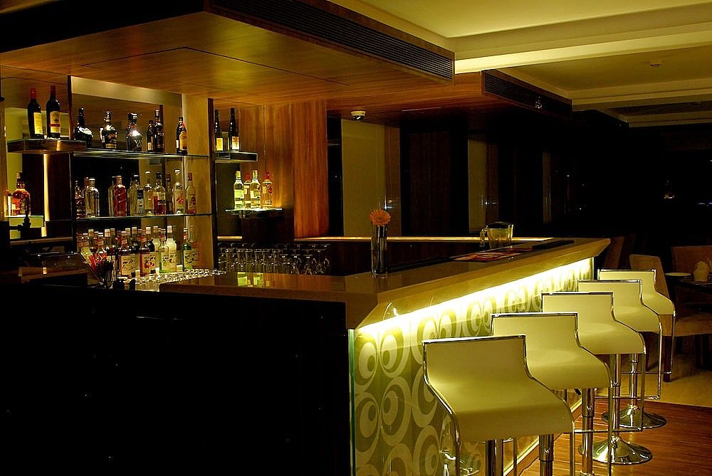 undefined THE ROA HOTEL 4