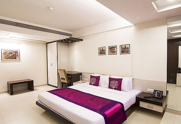 undefined THE ROA HOTEL 5