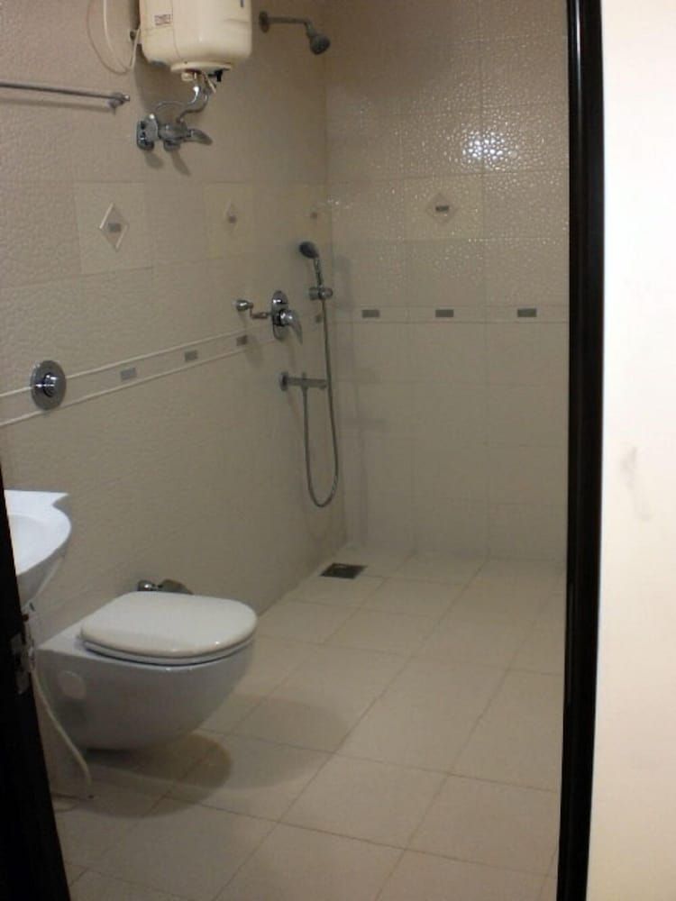 Hill Top International Superior Room 3