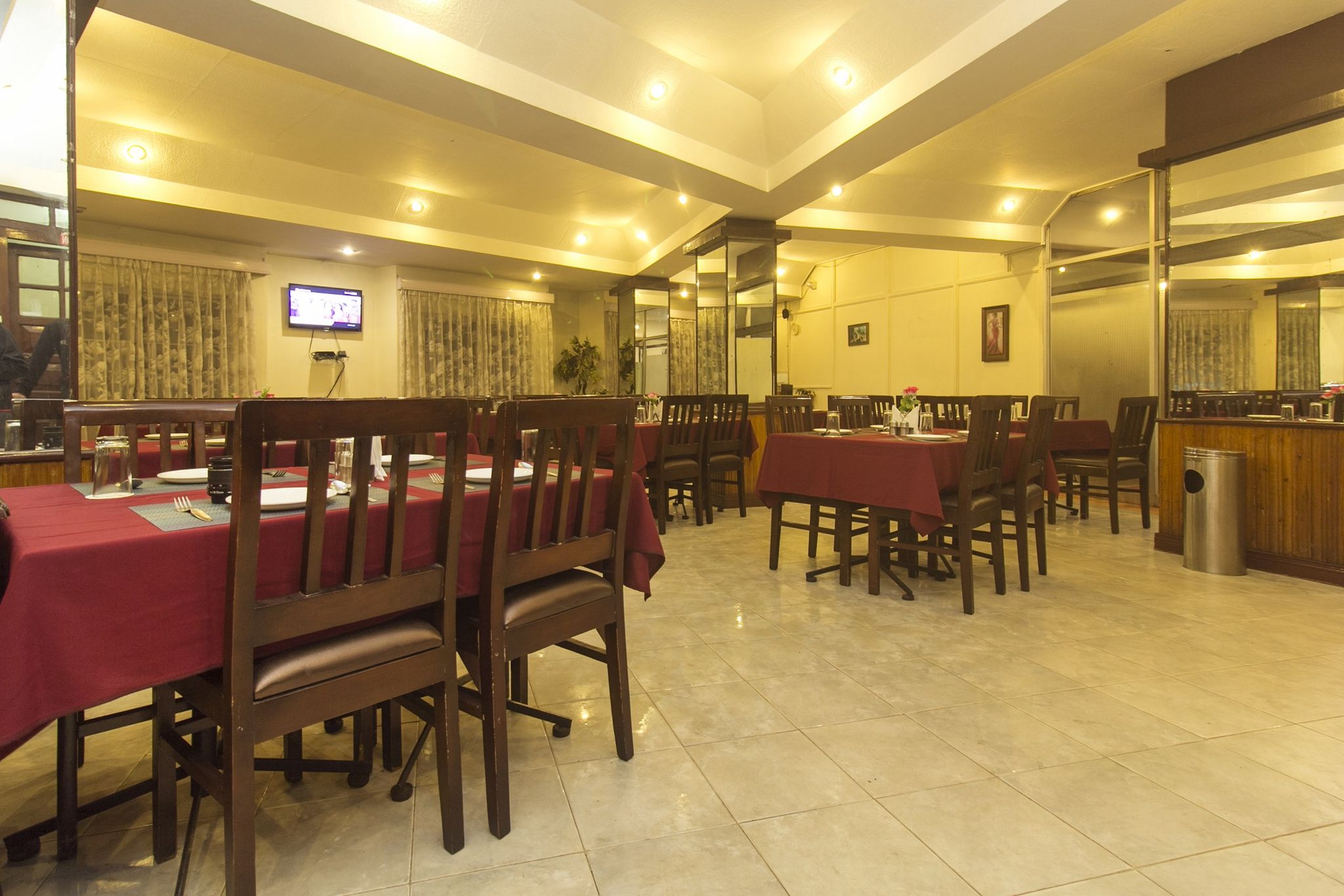 Food & Dining