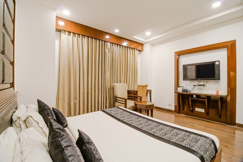 Skon Boutique by Orion Hotels Deluxe Room 2